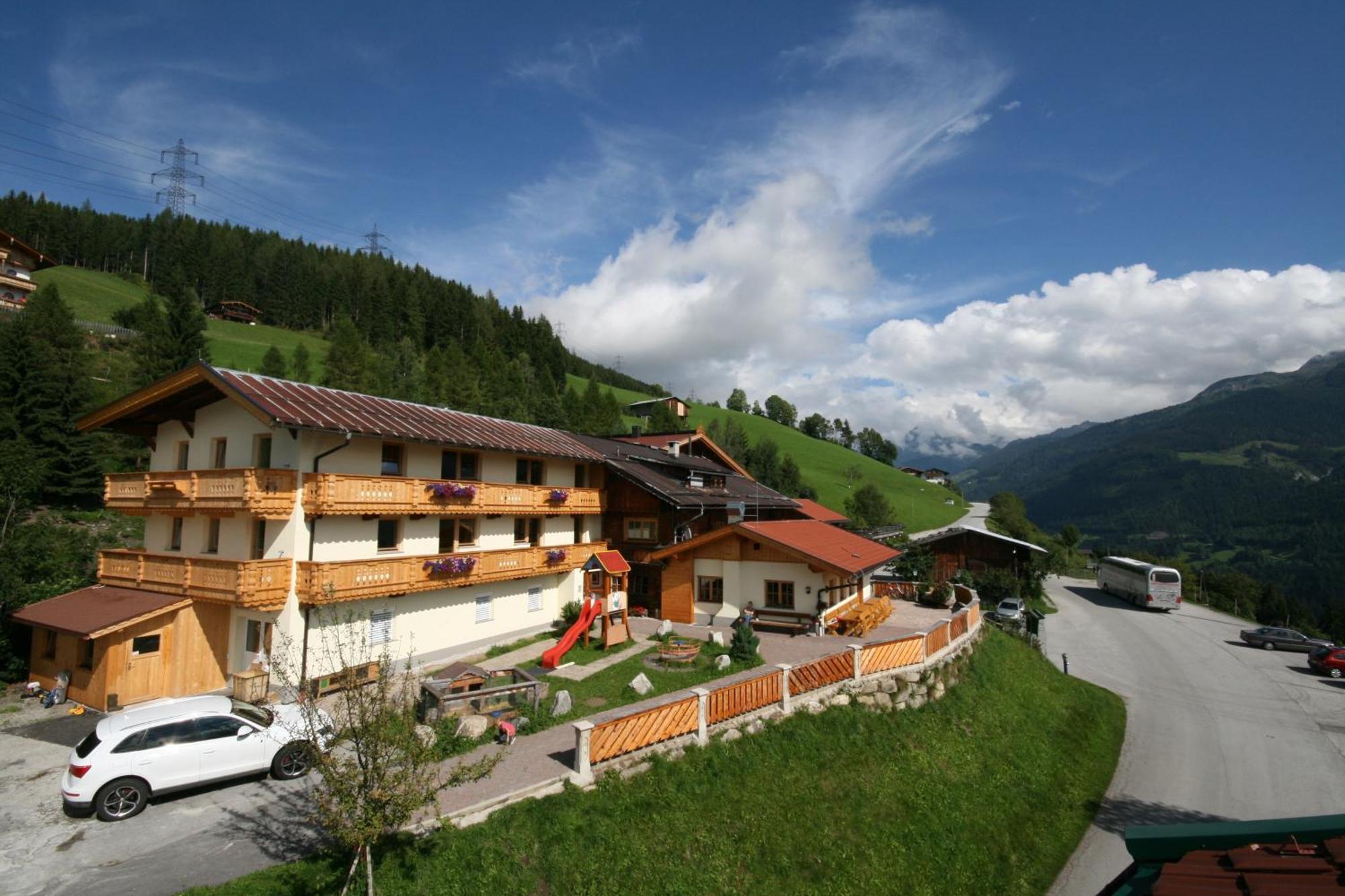 زيل أم زيلر Alpengasthof Enzianhof المظهر الخارجي الصورة